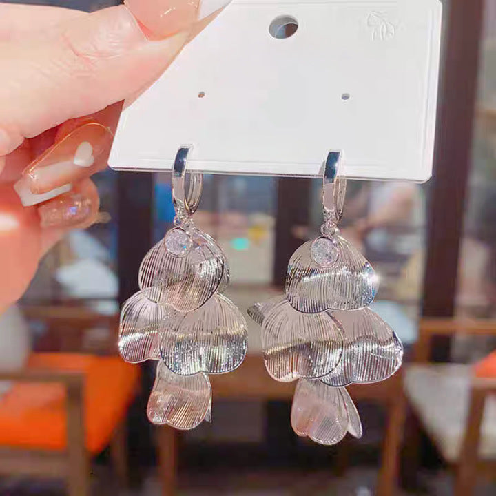 đNĆi fĂŒlbevalĂł levĂ©l alakĂș medĂĄllal