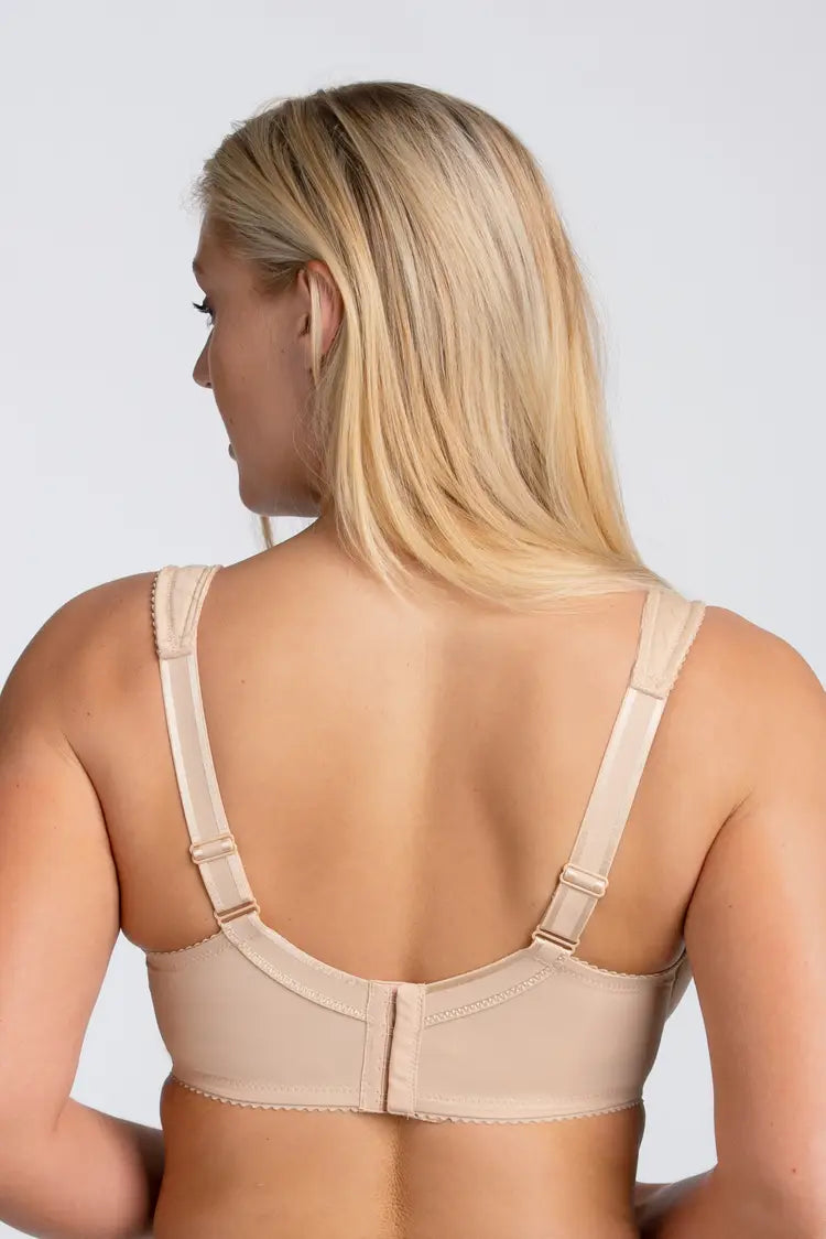 đEgyedi jacquard Ă©s sztreccs csipke alĂĄdrĂłt melltartĂłđ