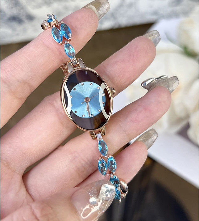 Womne színes cirkon karkötő órája